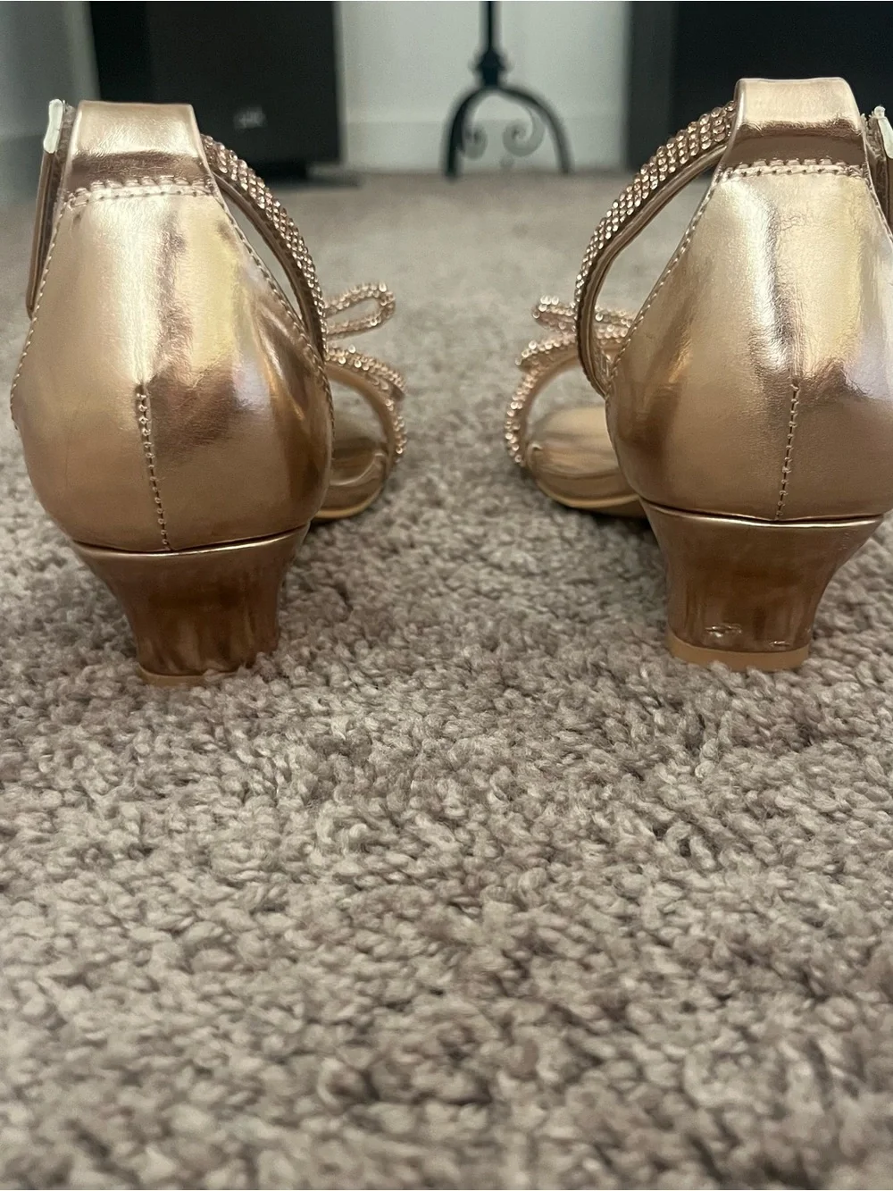 Elegant Kids’ Gold Metallic Ankle-Strap Sandals with Crystal Bow